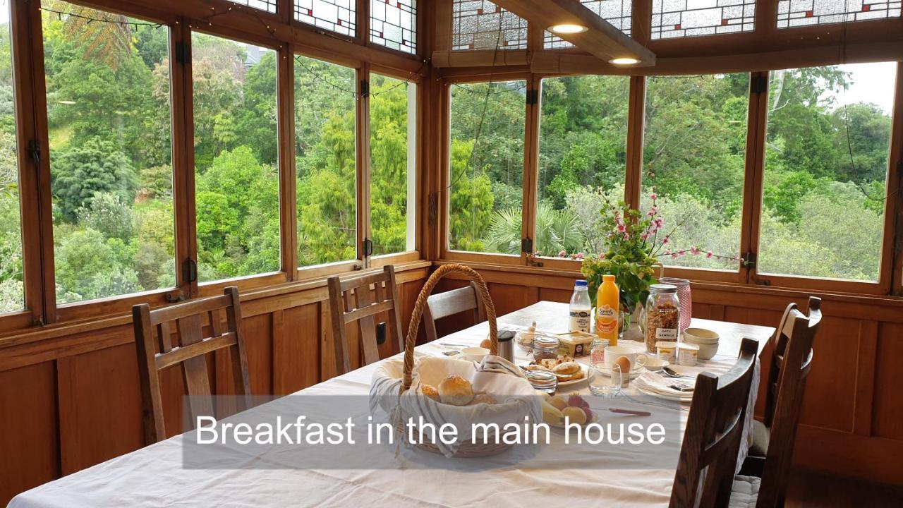 Bluff Hill Bed & Breakfast เนเปียร์ ภายนอก รูปภาพ